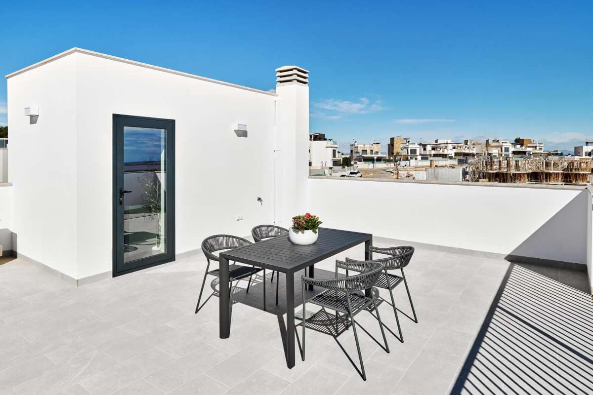 3 bedroom Villa for sale in San Miguel de Salinas with pool - € 1,000,000 (Ref: 9768600)
