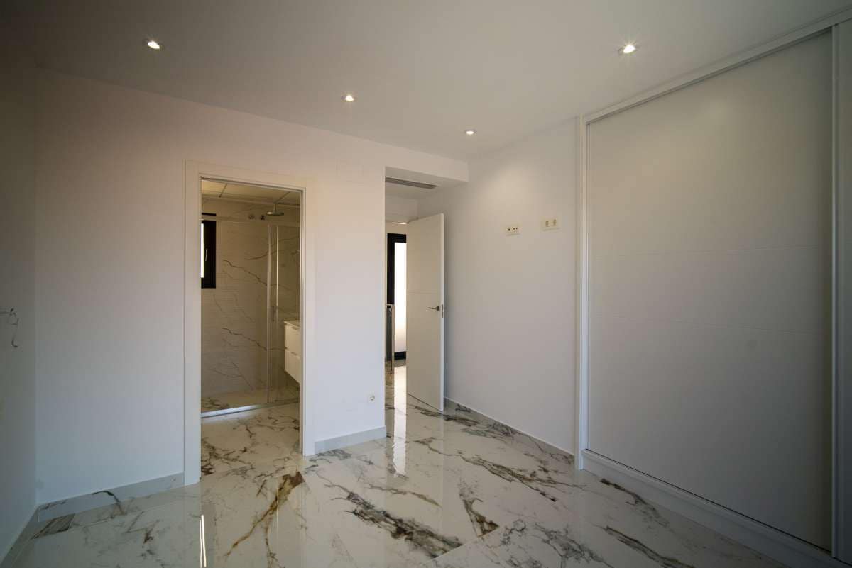 3 soverom Villa til salgs i La Nucia med svømmebasseng garasje - € 600 000 (Ref: 9768653)