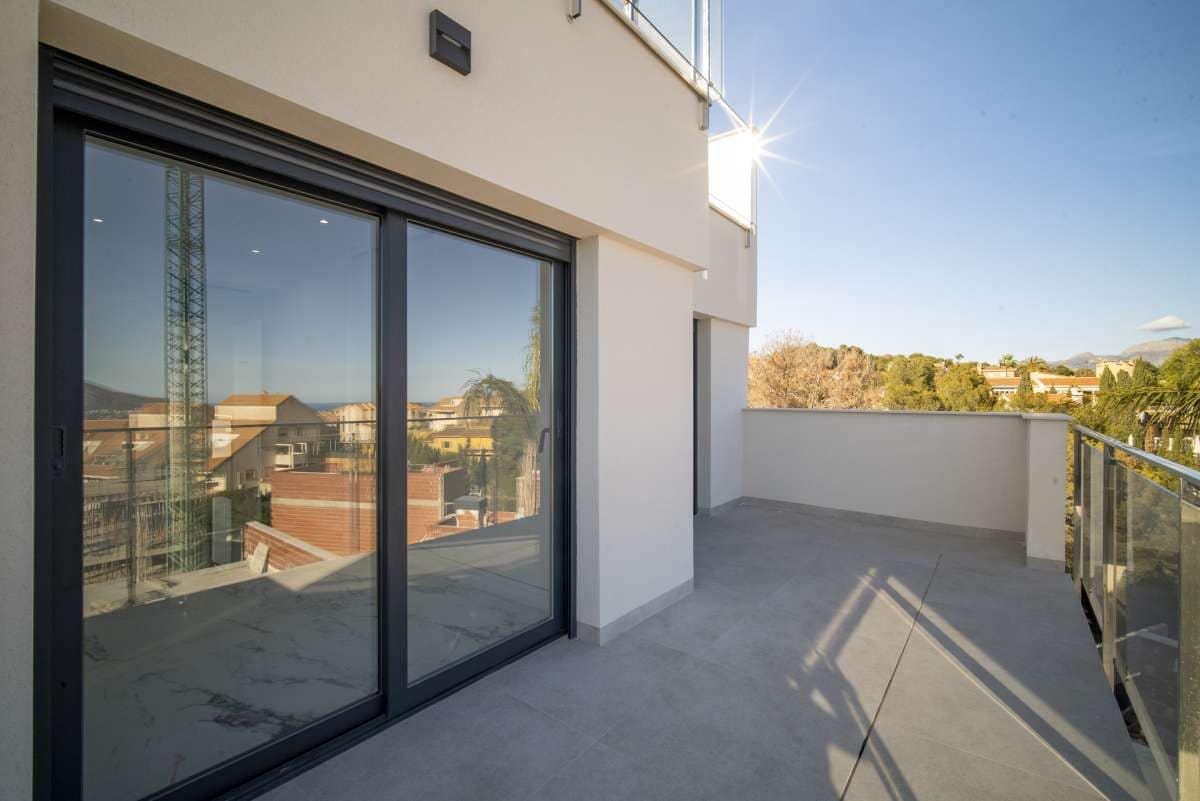 3 soverom Villa til salgs i La Nucia med svømmebasseng garasje - € 600 000 (Ref: 9768653)
