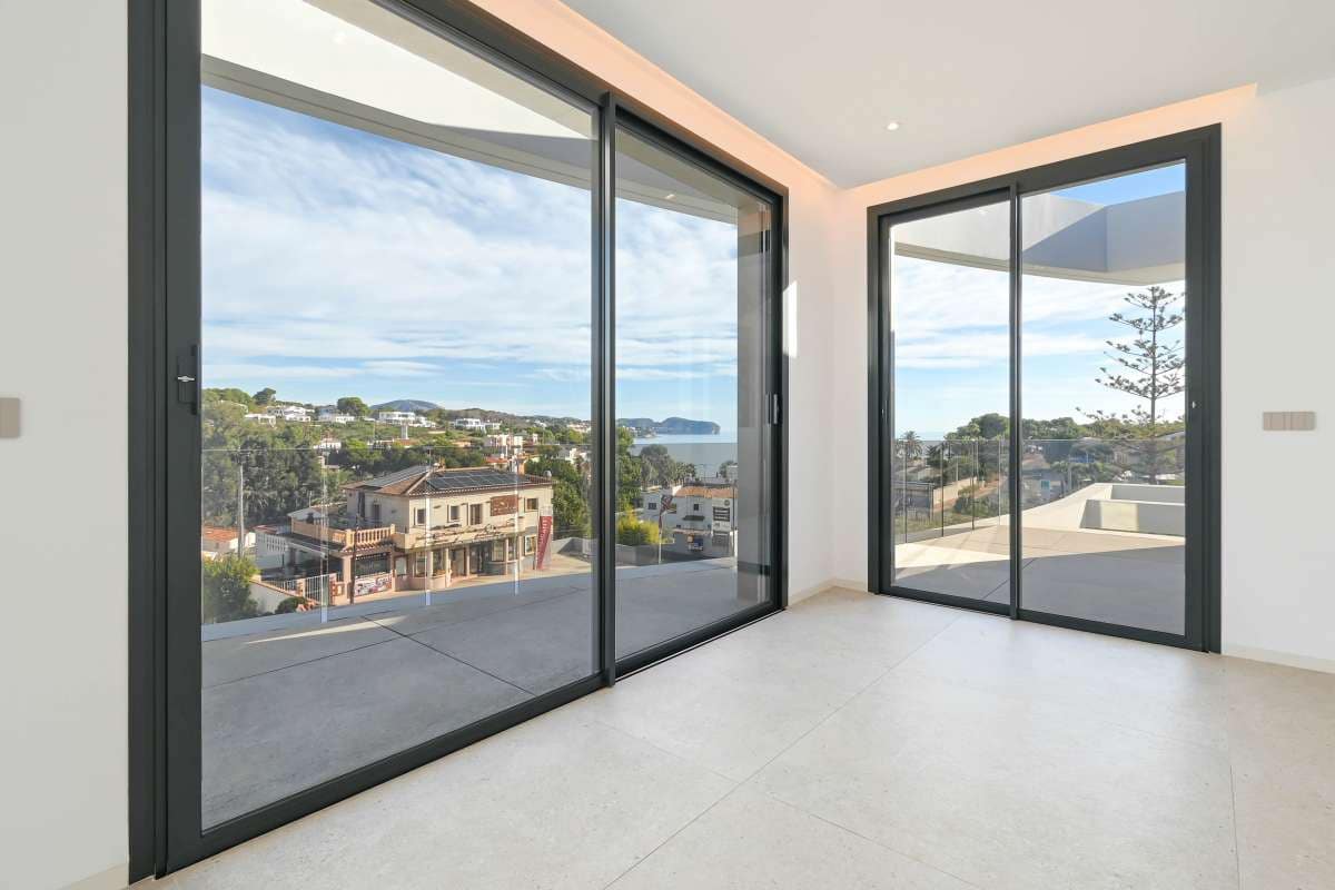 4 soveværelse Villa til salg i Benissa med swimmingpool garage - € 3.195.000 (Ref: 9768672)