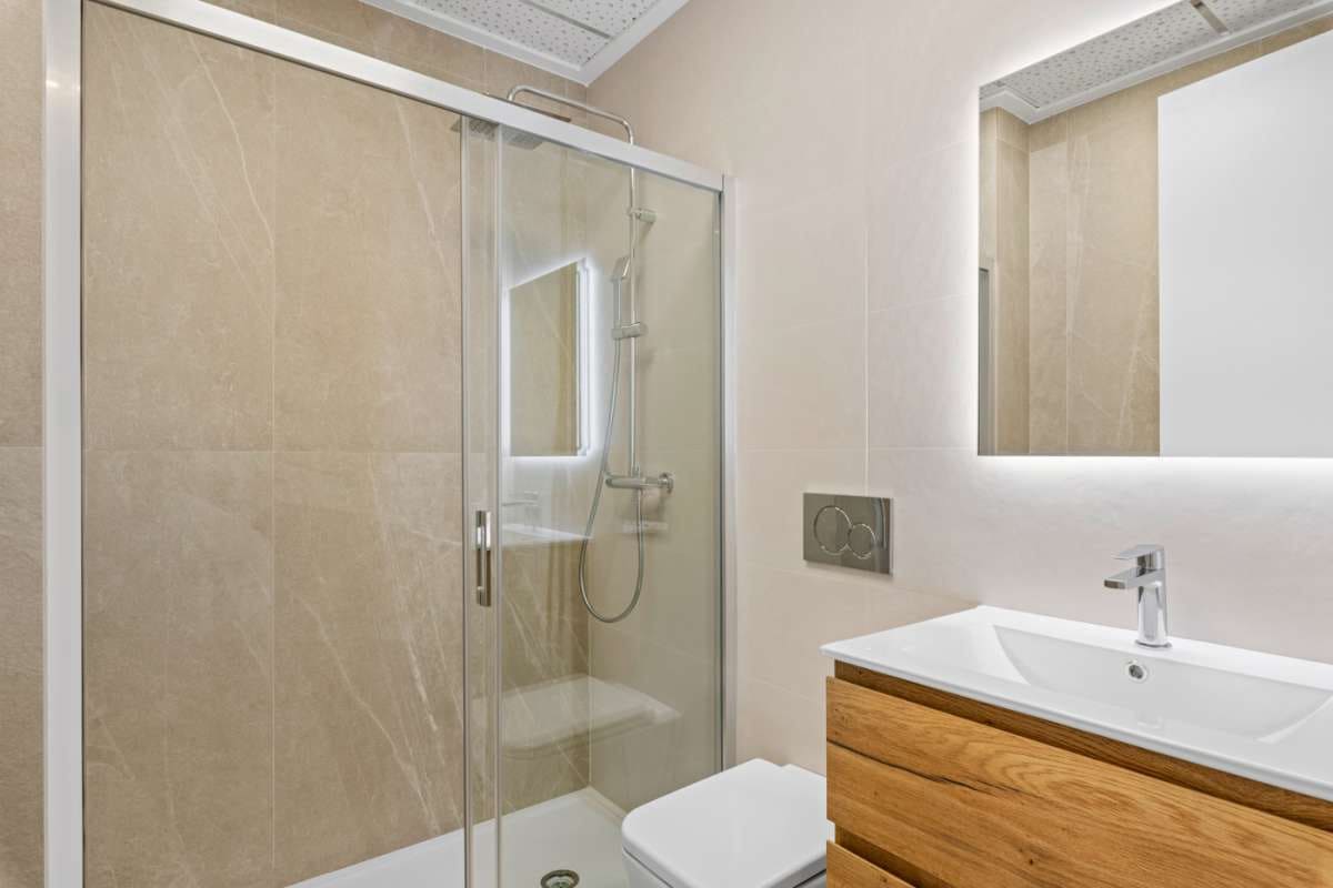 2 bedroom Apartment for sale in Benijofar - € 304,000 (Ref: 9768685)