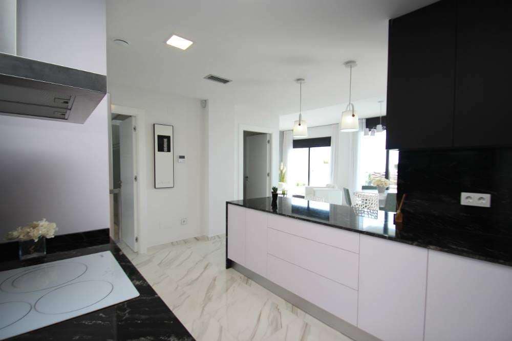 4 bedroom Villa for sale in San Miguel de Salinas with pool garage - € 630,000 (Ref: 9768691)