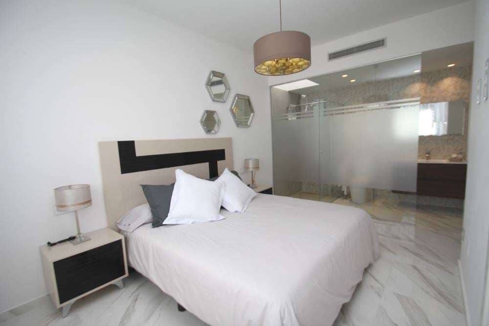 4 bedroom Villa for sale in San Miguel de Salinas with pool garage - € 630,000 (Ref: 9768691)