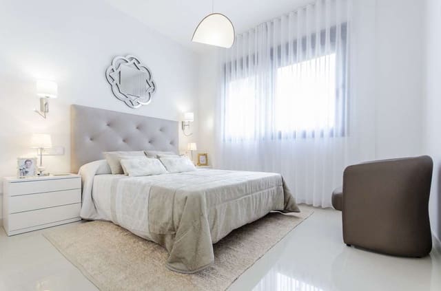 3 soveværelse Villa til salg i San Miguel de Salinas med swimmingpool garage - € 630.000 (Ref: 9768693)