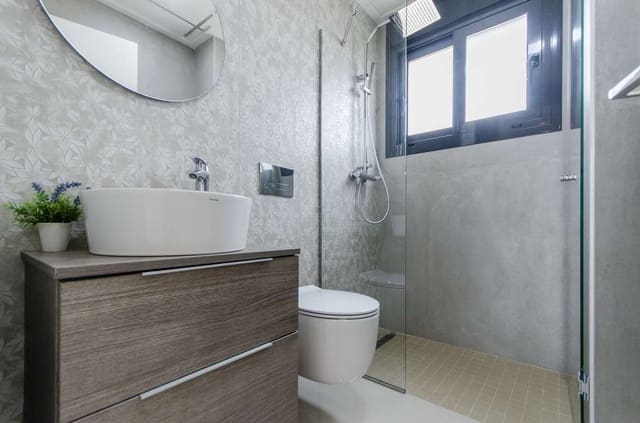 4 sypialnia Willa na sprzedaż w San Miguel de Salinas z basenem garażem - 630 000 € (Ref: 9768695)