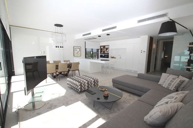 4 sovrum Villa till salu i San Miguel de Salinas med pool garage - 1 250 000 € (Ref: 9768696)