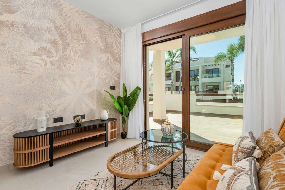 3 slaapkamer Bungalow te koop in Torrevieja met zwembad garage - € 305.000 (Ref: 9768727)