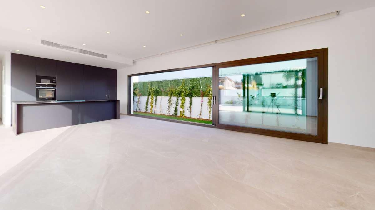 3 slaapkamer Villa te koop in Los Alcazares met zwembad garage - € 519.900 (Ref: 9768801)