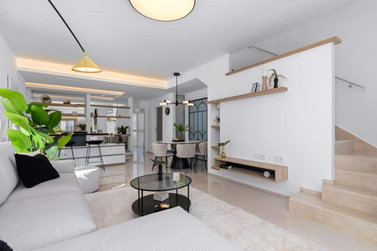 3 soverom Villa til salgs i Los Alcazares med svømmebasseng garasje - € 544 841 (Ref: 9768823)