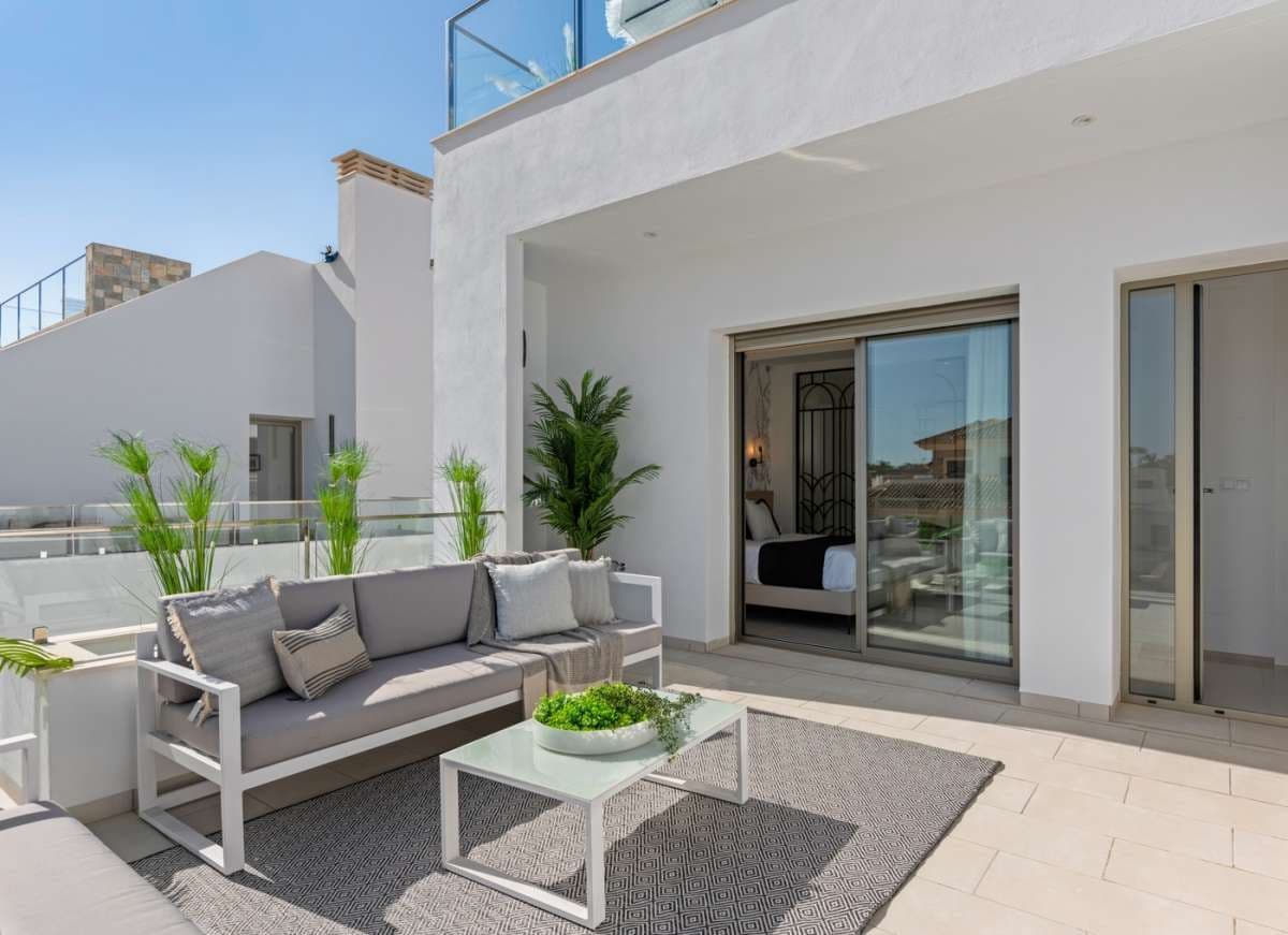 3 soverom Villa til salgs i Los Alcazares med svømmebasseng garasje - € 544 841 (Ref: 9768823)