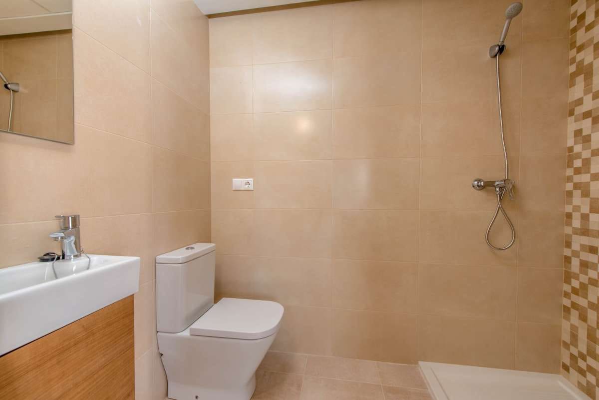 3 sypialnia Willa na sprzedaż w Los Alcazares z basenem - 383 400 € (Ref: 9768831)