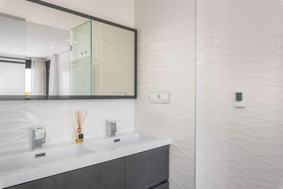 4 soverom Villa til salgs i La Manga del Mar Menor med svømmebasseng garasje - € 575 000 (Ref: 9768864)