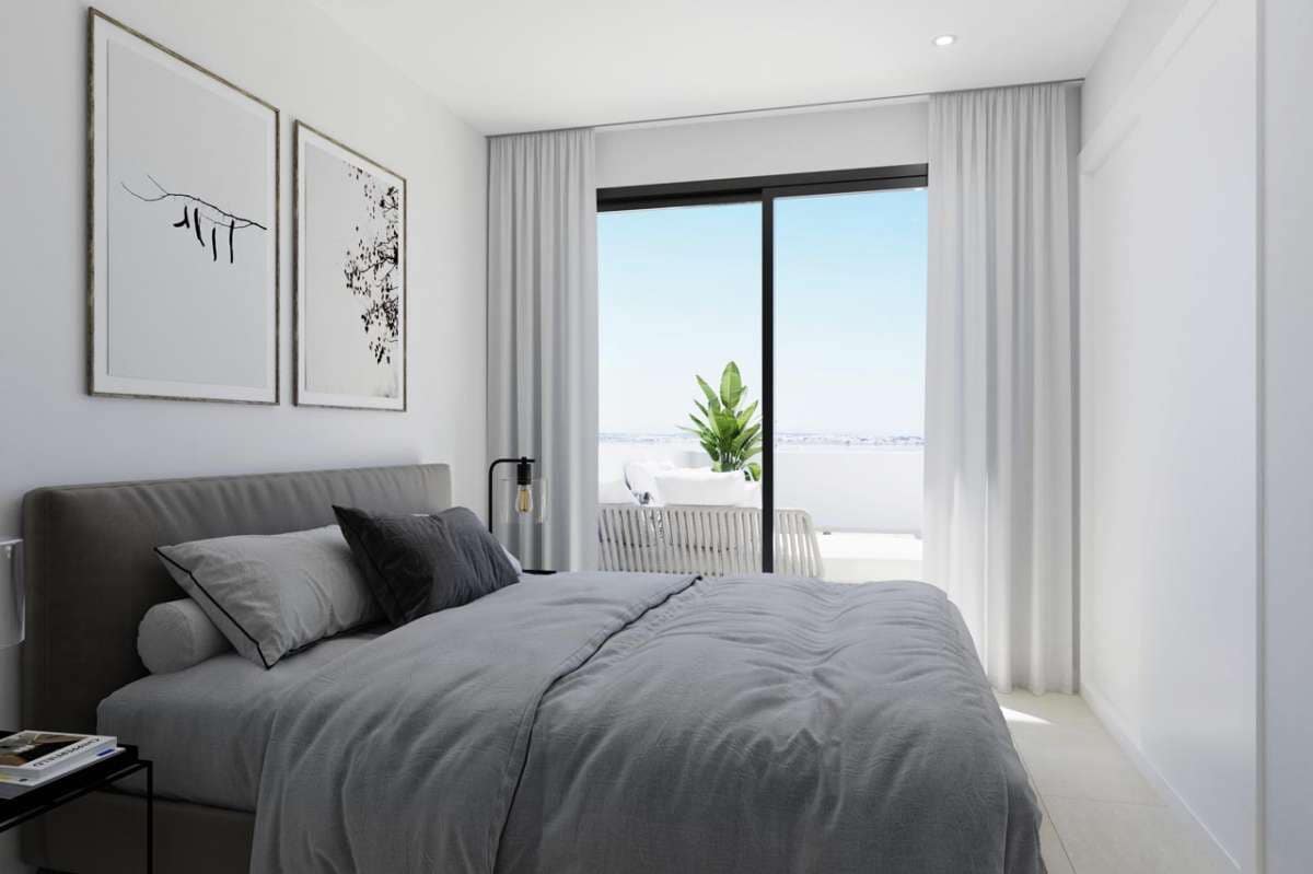 2 soverom Leilighet til salgs i Torrevieja med svømmebasseng garasje - € 330 000 (Ref: 9867305)