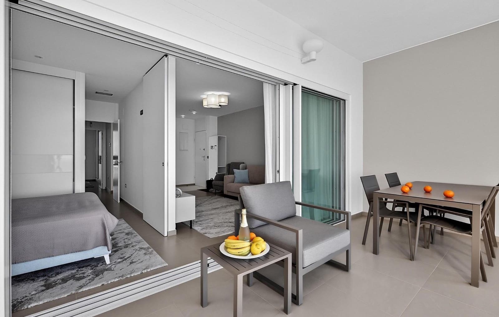 2 bedroom Apartment for sale in Benidorm with pool - € 649,000 (Ref: 10043105)