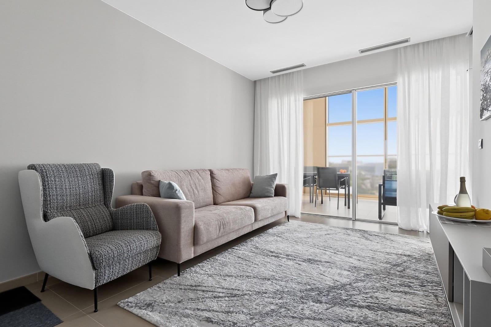 2 bedroom Apartment for sale in Benidorm with pool - € 649,000 (Ref: 10043105)