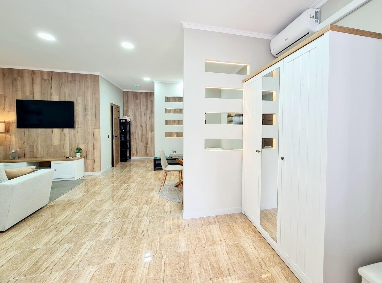 1 chambre Studio à vendre à Torrevieja - 135 000 € (Ref: 9026946)