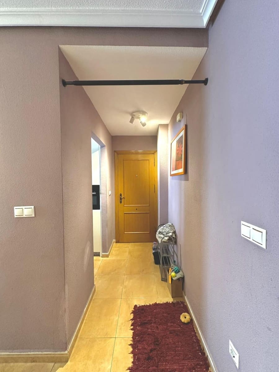 2 makuuhuone Huoneisto myytävänä paikassa Torrevieja - 156 000 € (Ref: 9843785)