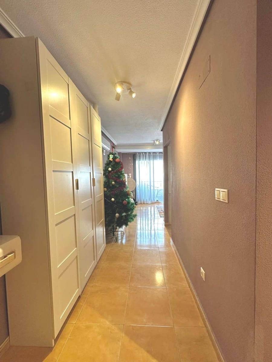2 makuuhuone Huoneisto myytävänä paikassa Torrevieja - 156 000 € (Ref: 9843785)