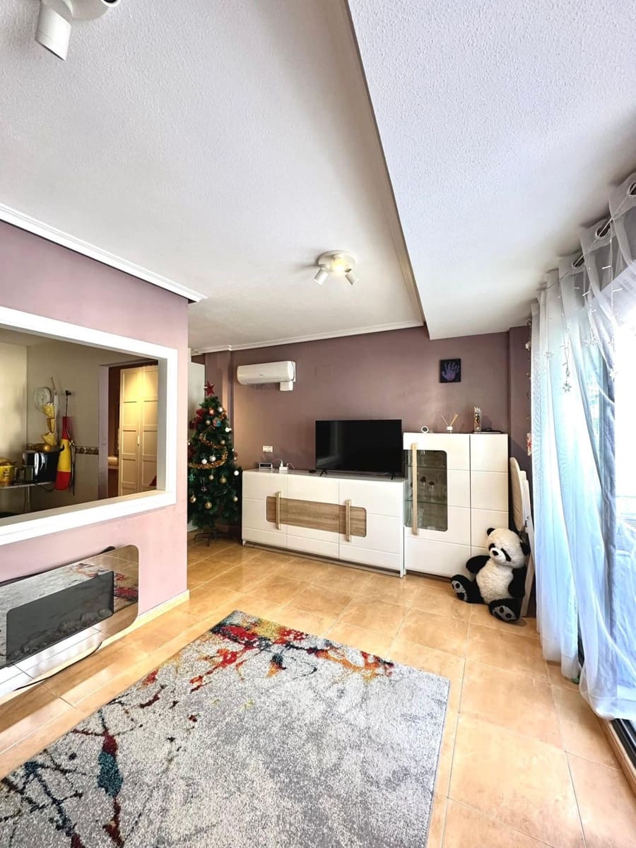 2 makuuhuone Huoneisto myytävänä paikassa Torrevieja - 156 000 € (Ref: 9843785)