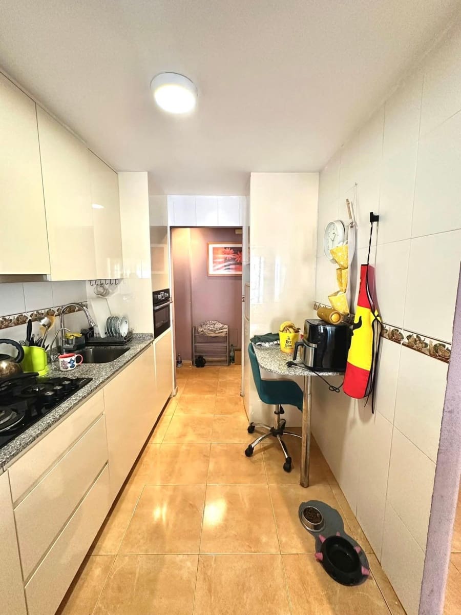 2 makuuhuone Huoneisto myytävänä paikassa Torrevieja - 156 000 € (Ref: 9843785)