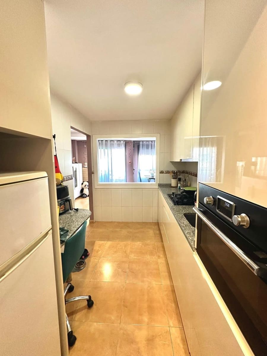 2 makuuhuone Huoneisto myytävänä paikassa Torrevieja - 156 000 € (Ref: 9843785)