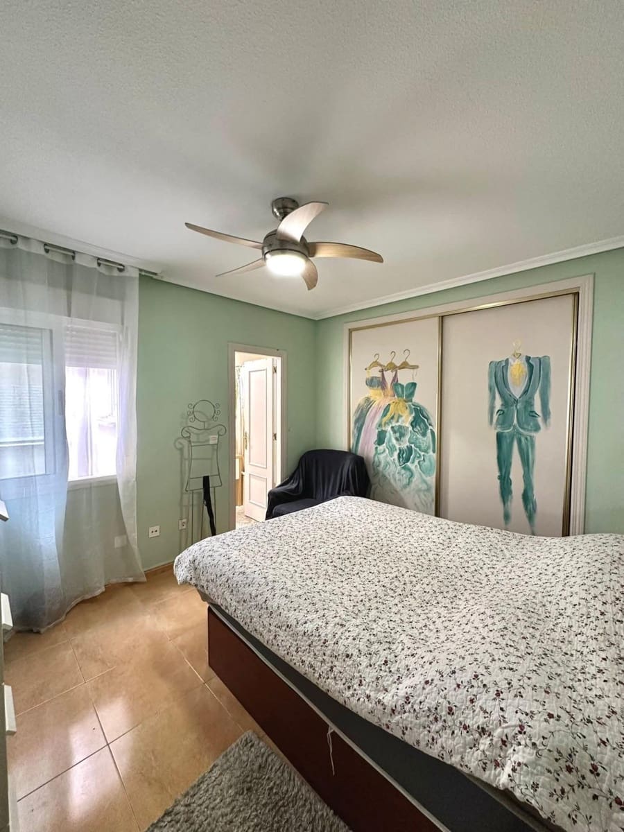 2 makuuhuone Huoneisto myytävänä paikassa Torrevieja - 156 000 € (Ref: 9843785)
