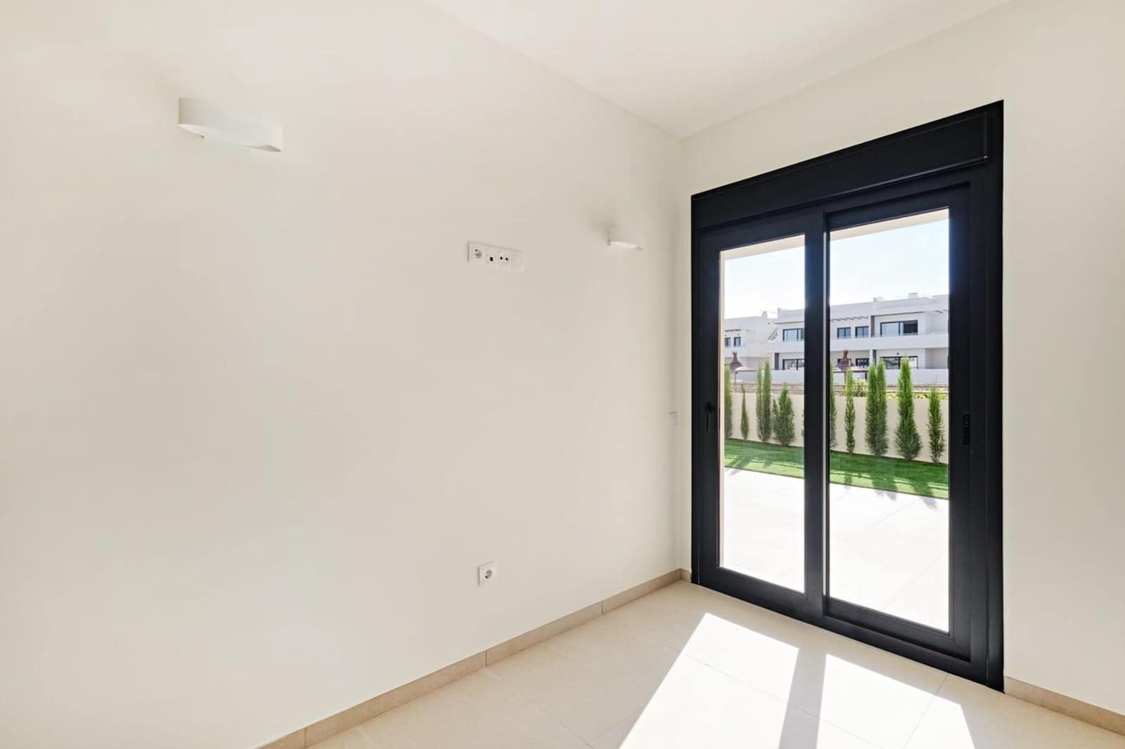 2 chambre Appartement à vendre à Torrevieja avec piscine - 339 000 € (Ref: 9843787)
