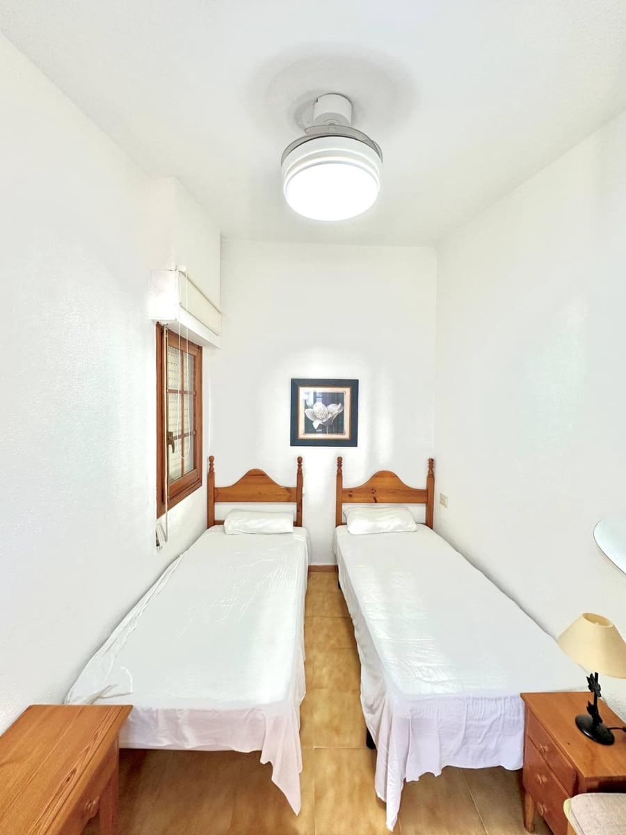 2 soverom Rekkehus til salgs i Santa Pola med svømmebasseng - € 170 000 (Ref: 9843788)