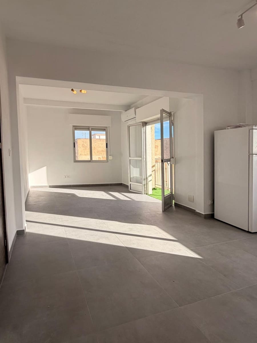 2 bedroom Apartment for sale in Pilar de la Horadada - € 142,000 (Ref: 9843789)