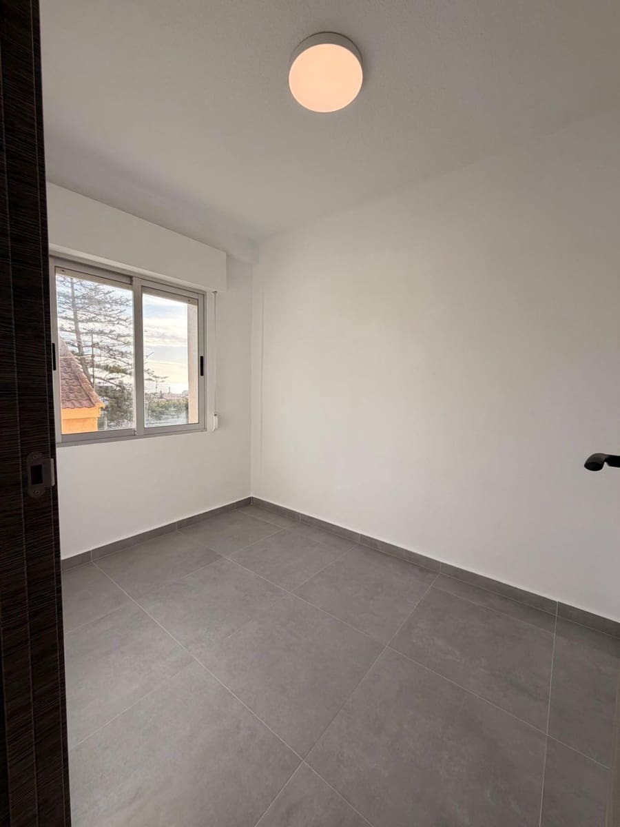 2 bedroom Apartment for sale in Pilar de la Horadada - € 142,000 (Ref: 9843789)