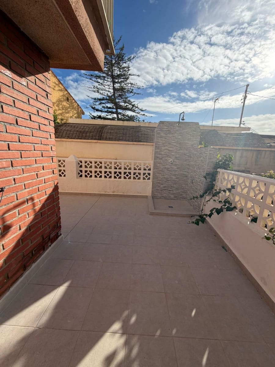 2 bedroom Apartment for sale in Pilar de la Horadada - € 142,000 (Ref: 9843789)