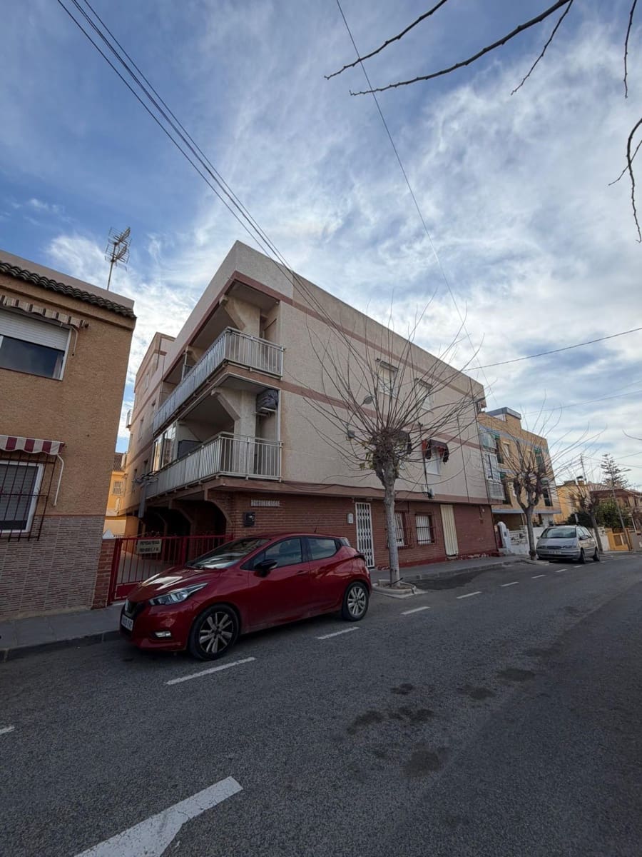 2 bedroom Apartment for sale in Pilar de la Horadada - € 142,000 (Ref: 9843789)