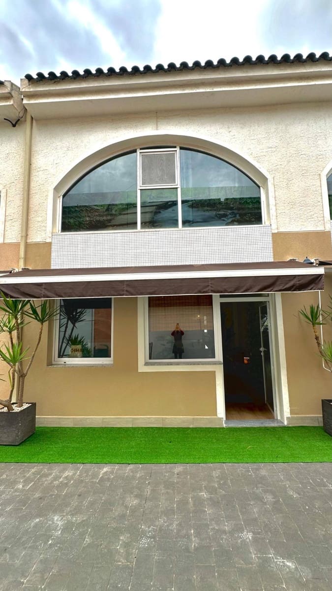 Commerciale in vendita in Dona Pepa - 238.000 € (Rif: 9843790)