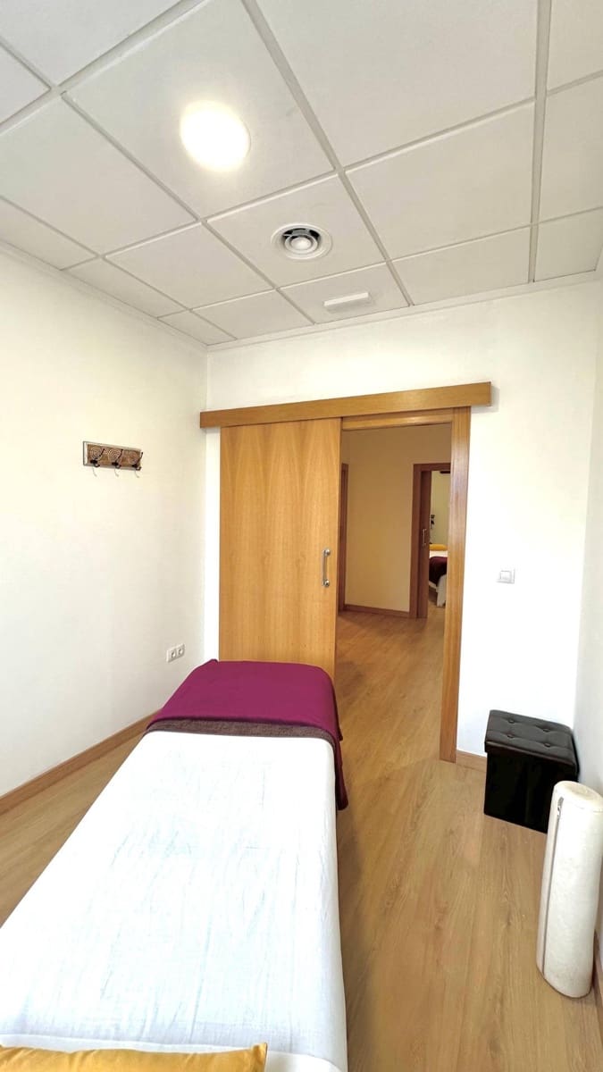 Commerciale in vendita in Dona Pepa - 238.000 € (Rif: 9843790)