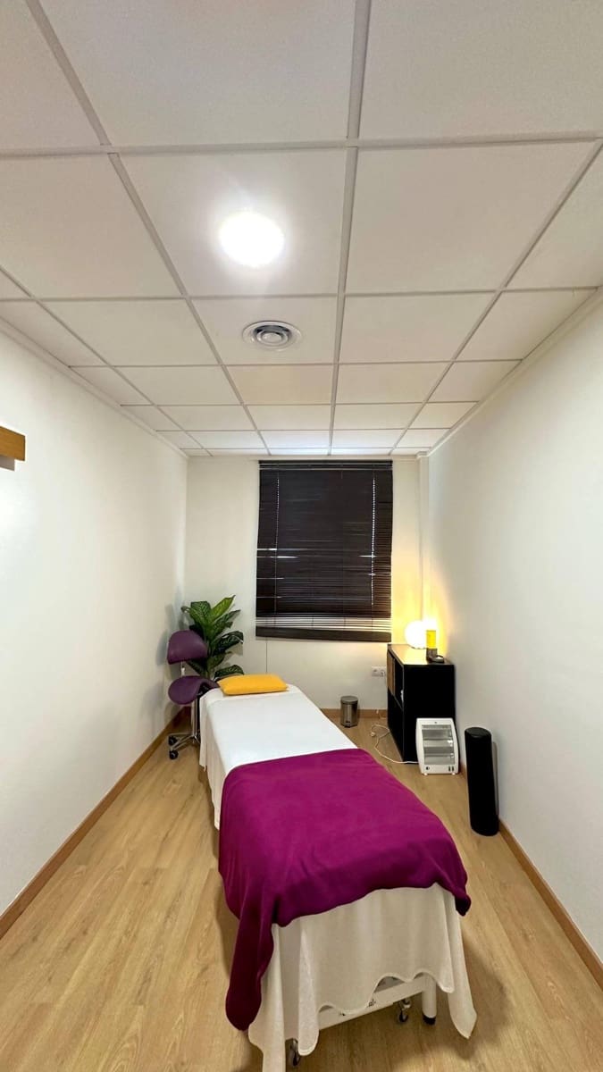 Commerciale in vendita in Dona Pepa - 238.000 € (Rif: 9843790)