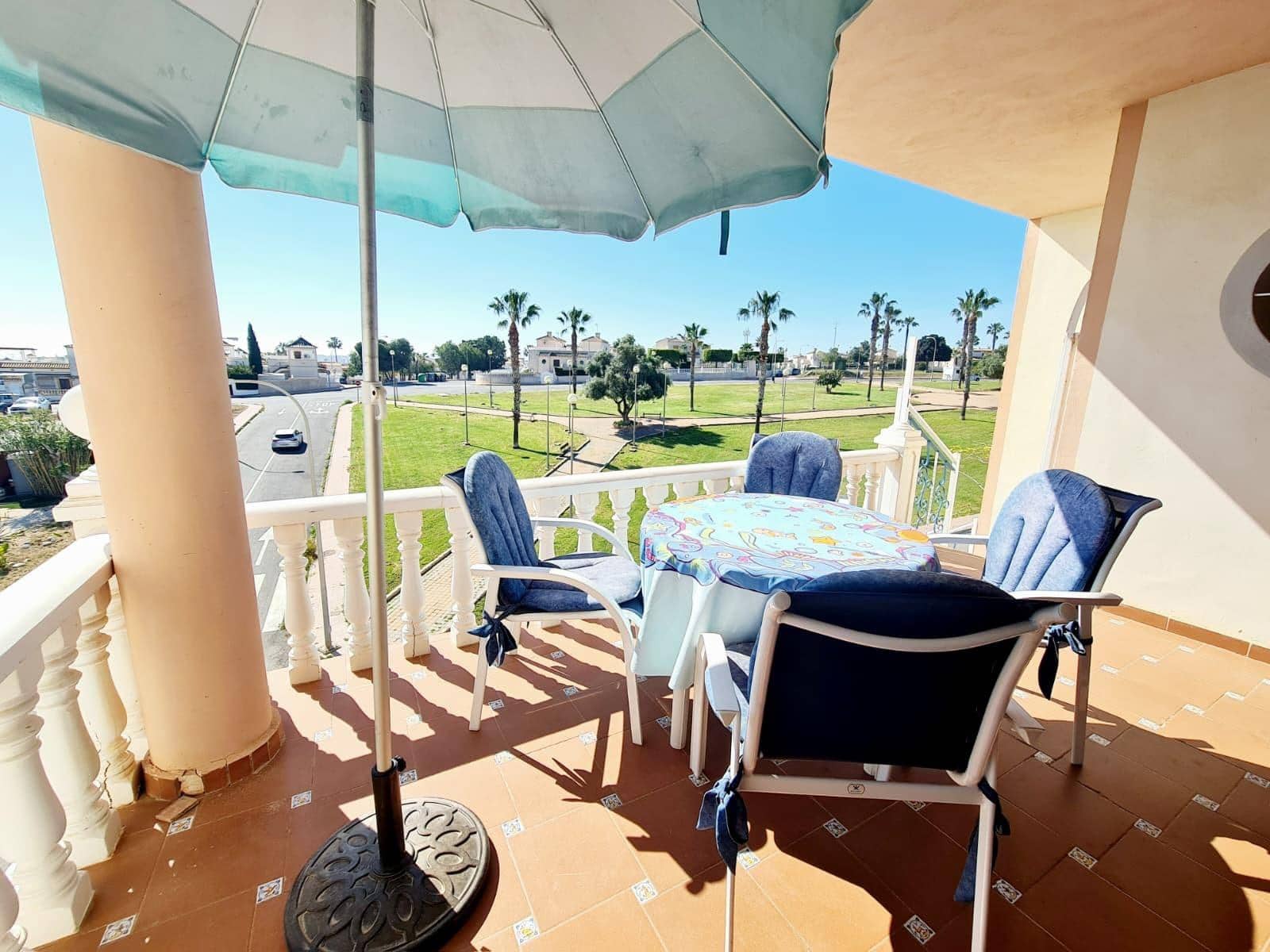 2 soveværelse Lejlighed til salg i Torrevieja med swimmingpool - € 185.900 (Ref: 9843791)