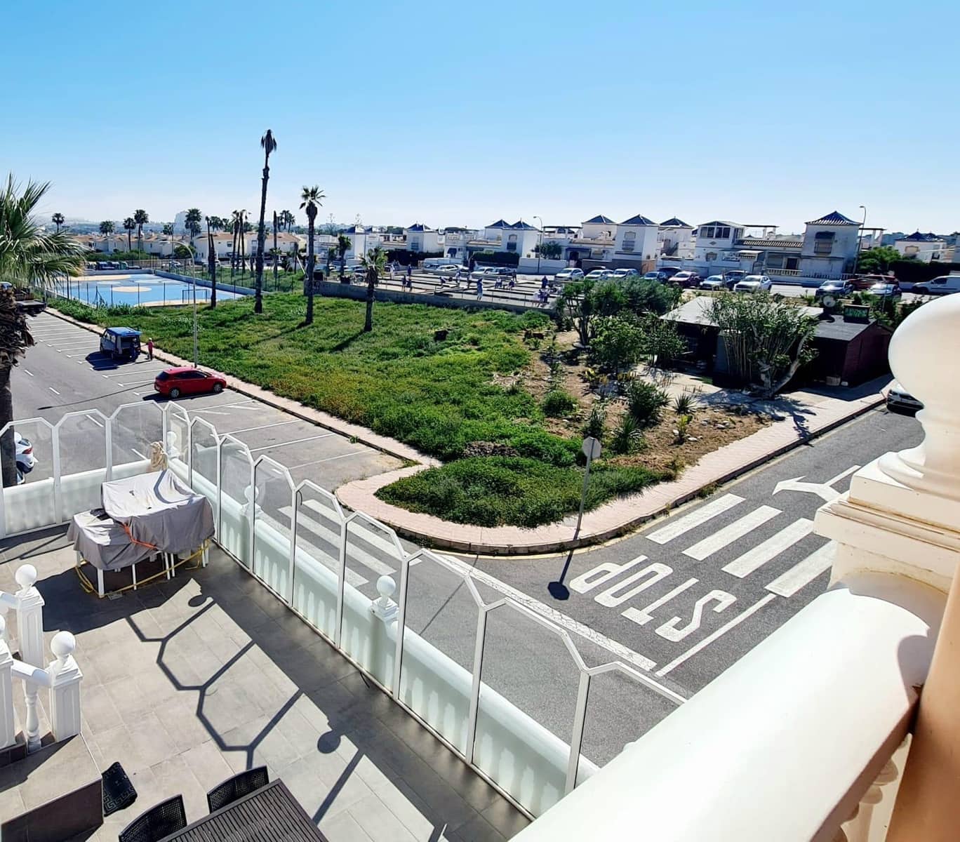 2 soveværelse Lejlighed til salg i Torrevieja med swimmingpool - € 185.900 (Ref: 9843791)