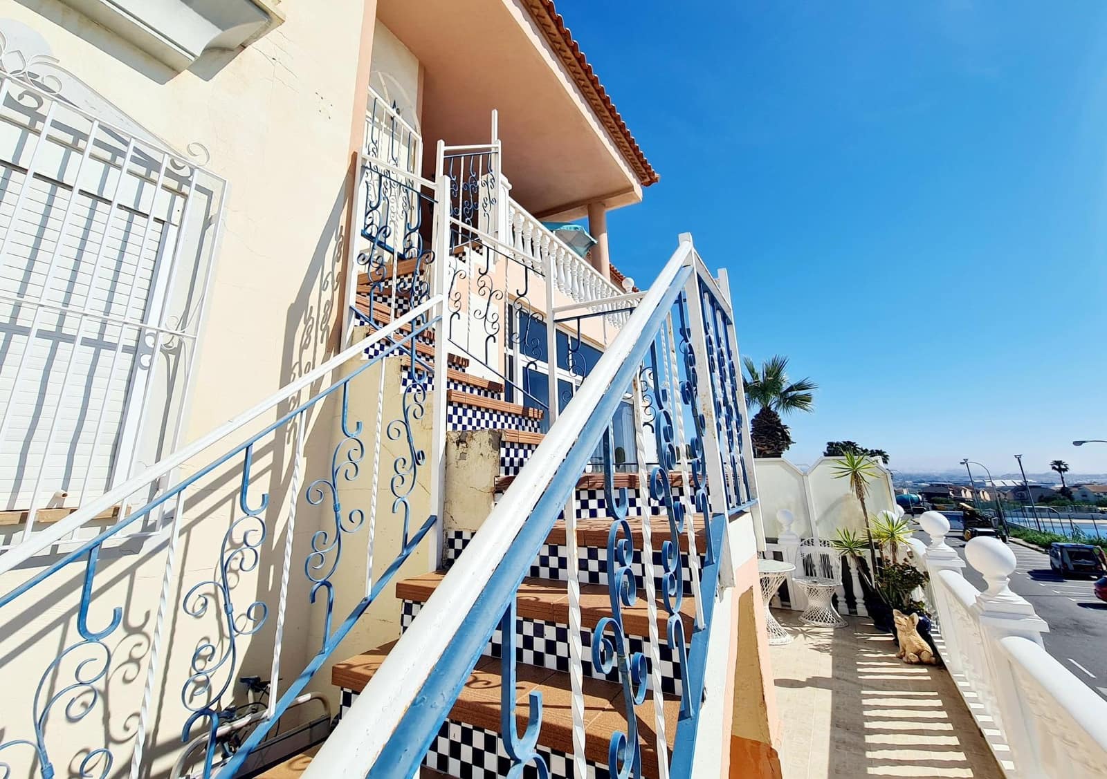 2 soveværelse Lejlighed til salg i Torrevieja med swimmingpool - € 185.900 (Ref: 9843791)