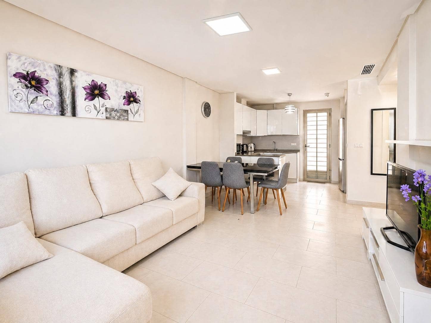 3 soveværelse Rækkehus til salg i Torrevieja med swimmingpool - € 339.000 (Ref: 9851803)