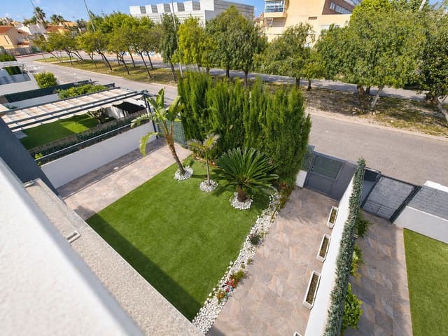 3 soveværelse Rækkehus til salg i Miramar - Torre del Moro, Torrevieja med swimmingpool - € 339.000 (Ref: 9851803)