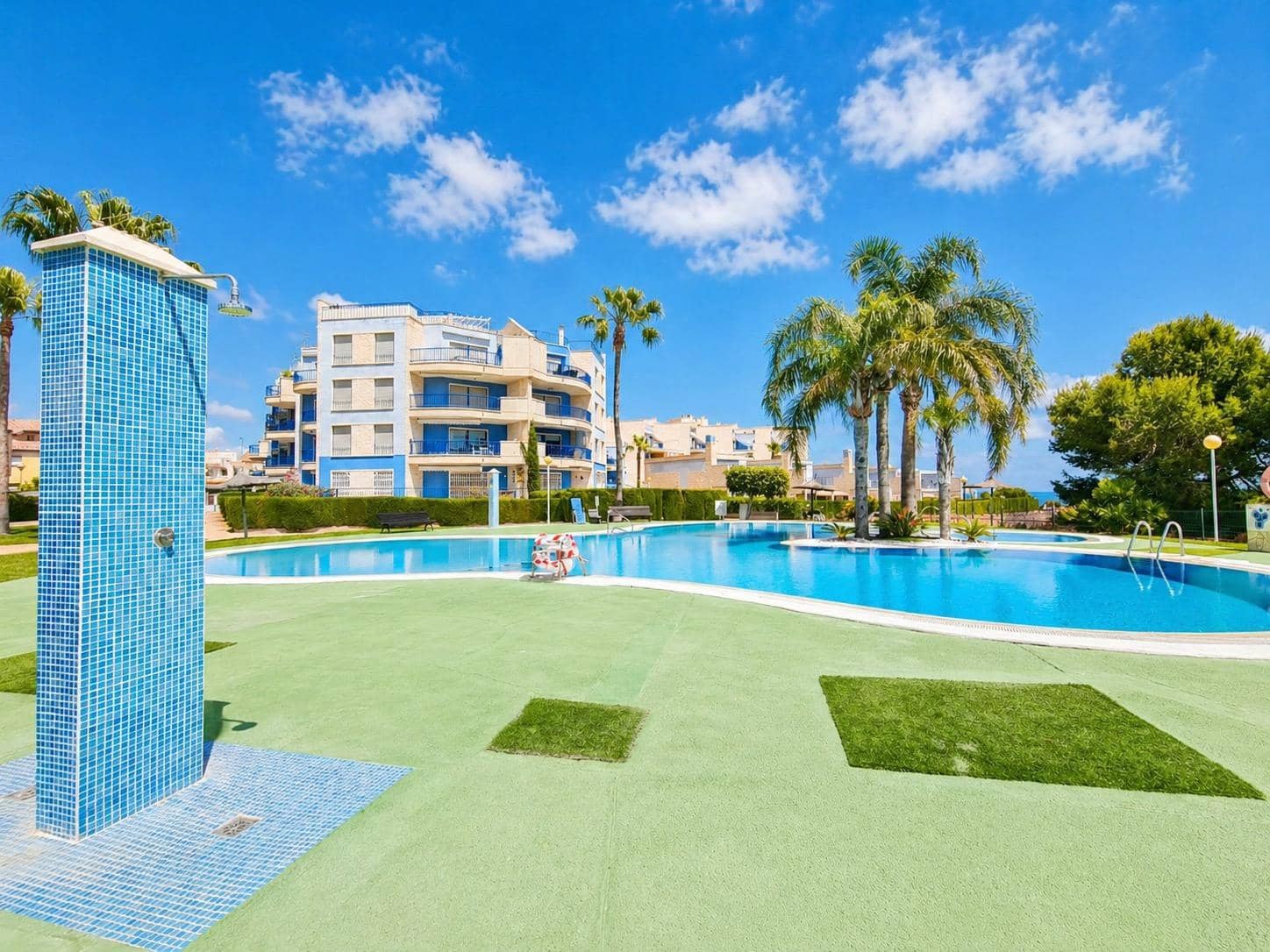 2 soveværelse Strandlejlighed til salg i Campoamor med swimmingpool - € 299.000 (Ref: 9855524)