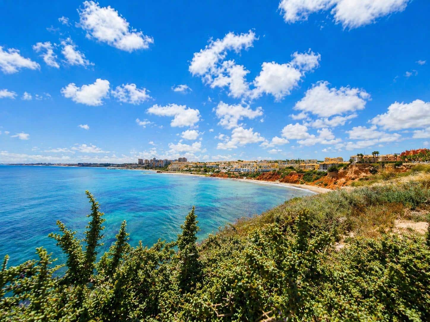 2 soveværelse Strandlejlighed til salg i Campoamor med swimmingpool - € 299.000 (Ref: 9855524)