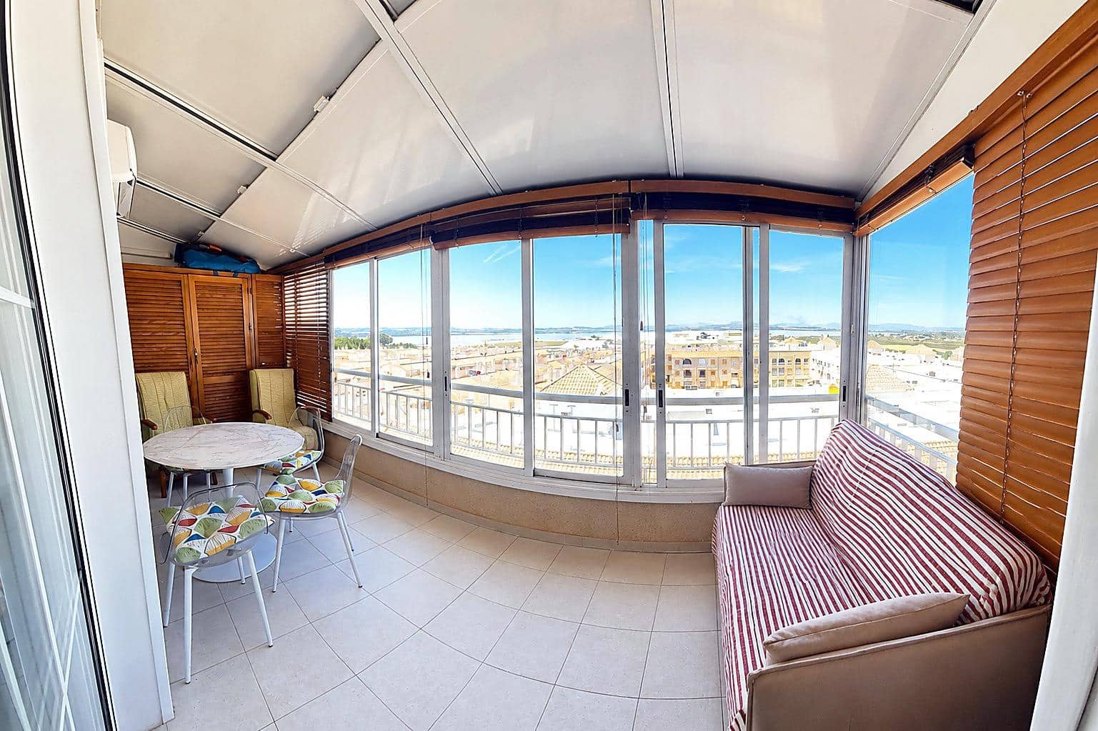 2 sovrum Takvåning till salu i Torrevieja - 169 000 € (Ref: 9857646)