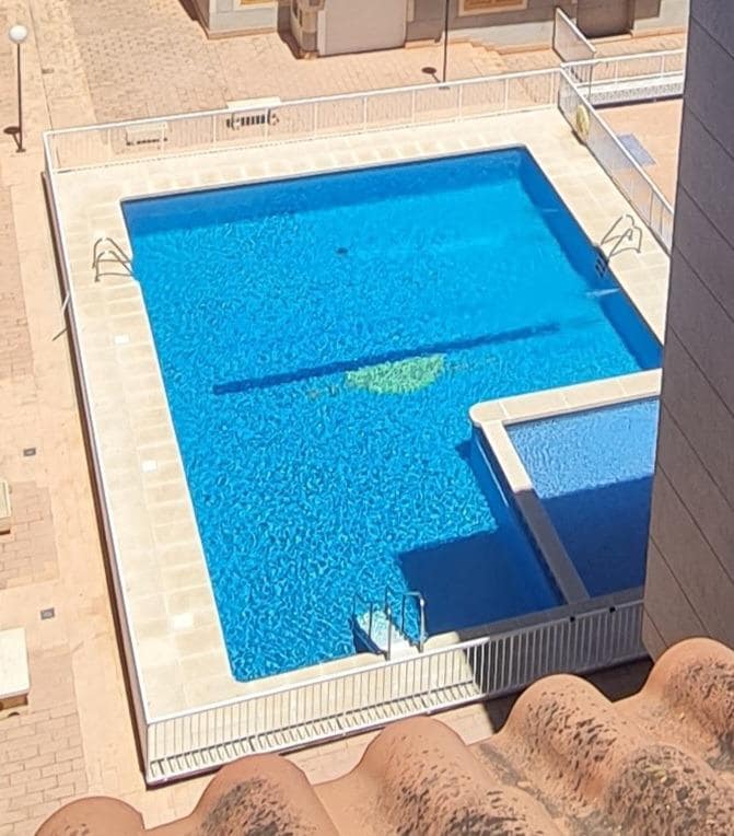 2 chambre Penthouse à vendre à Torrevieja - 155 000 € (Ref: 9857646)