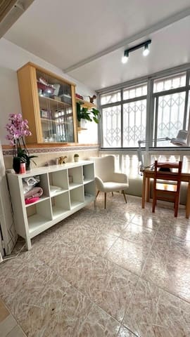 2 makuuhuone Huoneisto myytävänä paikassa Torrevieja mukana uima-altaan - 140 000 € (Ref: 9884850)