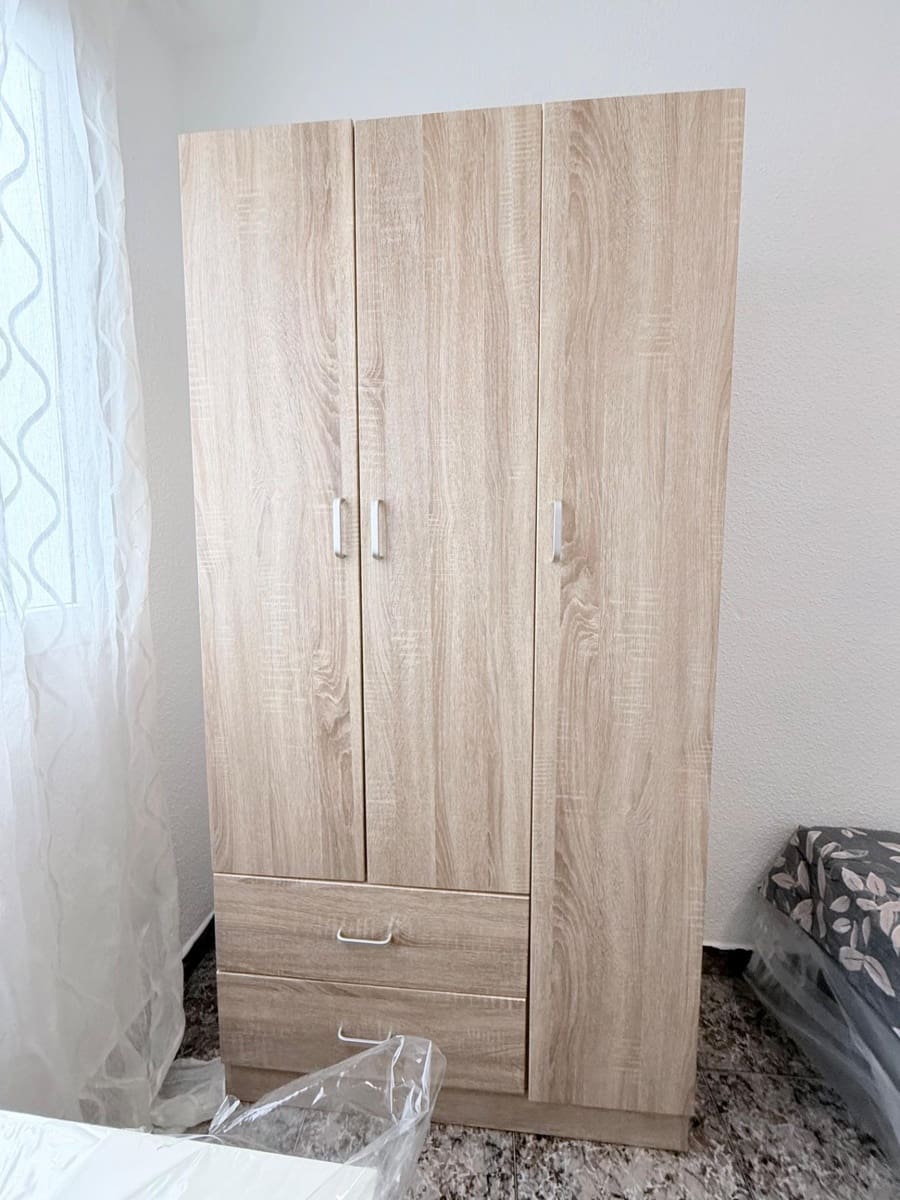 6 sovrum Lägenhet att hyra i Torrevieja - 340 € (Ref: 9990761)