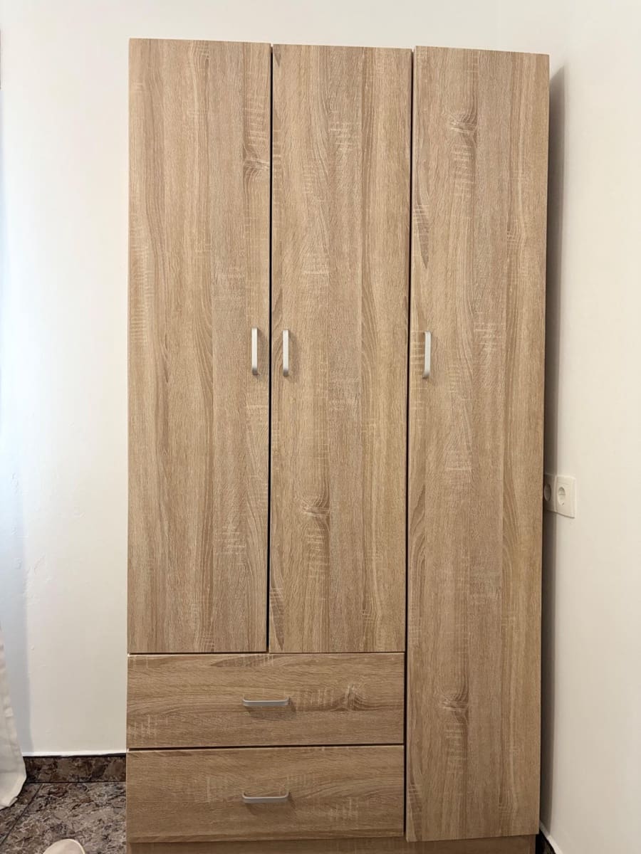 6 sovrum Lägenhet att hyra i Torrevieja - 340 € (Ref: 9990761)