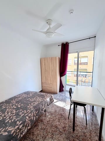 6 soverom Leilighet til leie i Playa del Cura, Torrevieja - € 340 (Ref: 9990761)