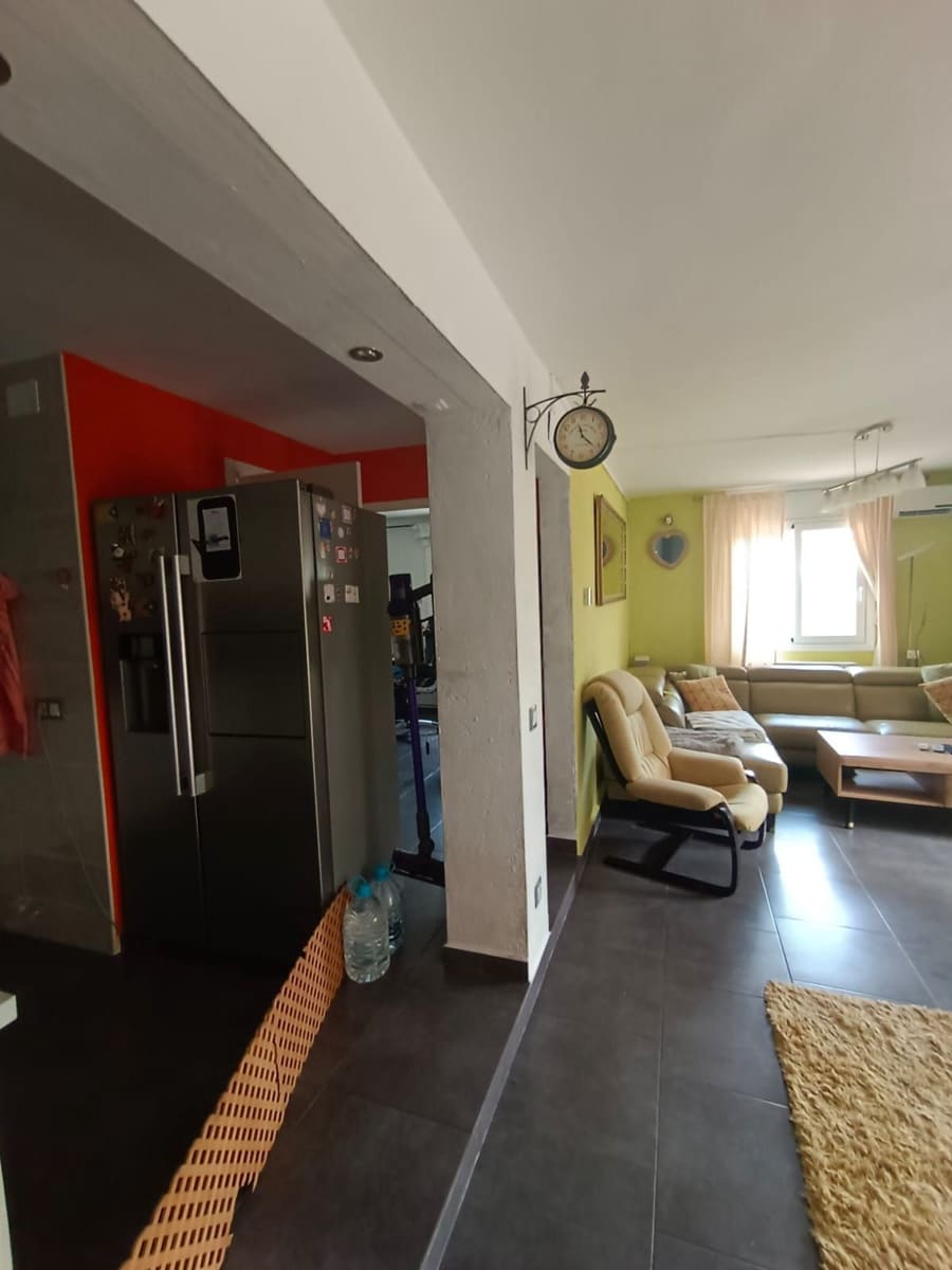 3 bedroom Villa for sale in Lloret de Mar with pool garage - € 270,000 (Ref: 9715217)