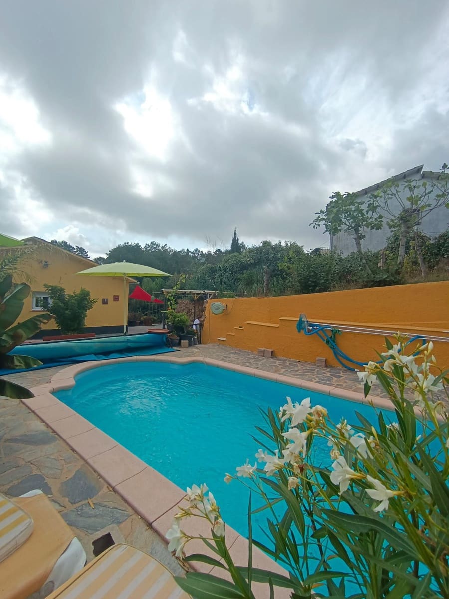 3 bedroom Villa for sale in Lloret de Mar with pool garage - € 270,000 (Ref: 9715217)
